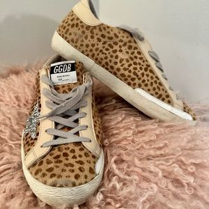 Golden Goose sneakers never worn